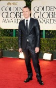 Майкл Фассбендер (Michael Fassbender) 69th Annual Golden Globe Awards held at The Beverly Hilton hotel in Los Angeles (January 15, 2012) - 8xHQ E3e8ab200604031